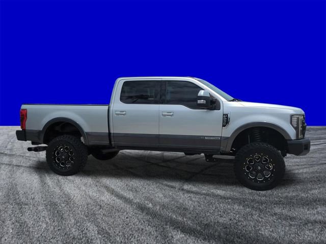 Used 2018 Ford F250 Lariat w/ Lariat Value Package AWD/4WD image 3