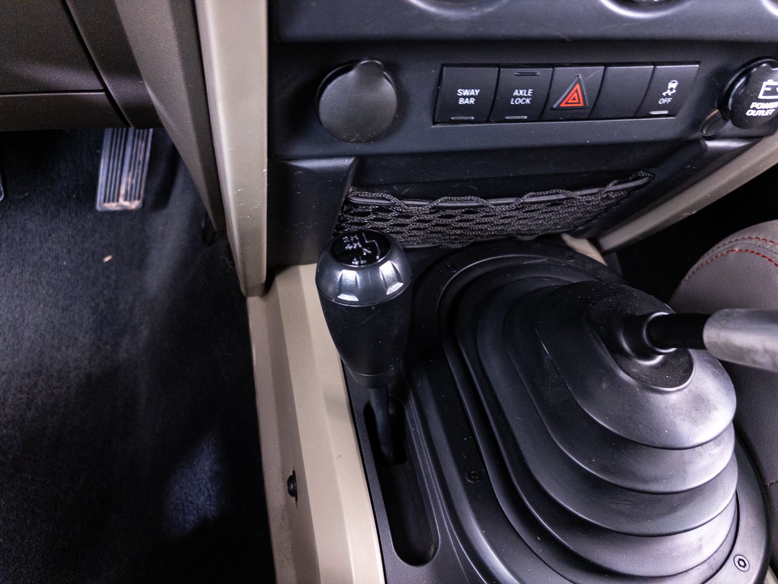 Used 2010 Jeep Wrangler Unlimited Rubicon AWD/4WD image 24