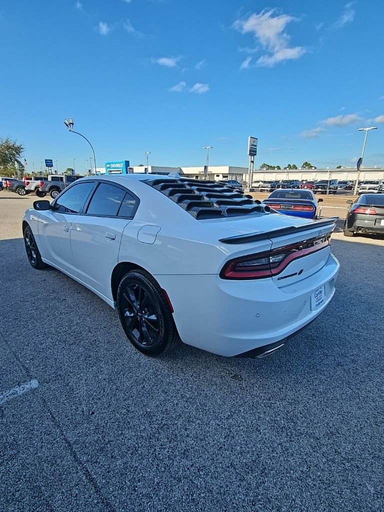 Used 2023 Dodge Charger SXT w/ Blacktop Package image 5