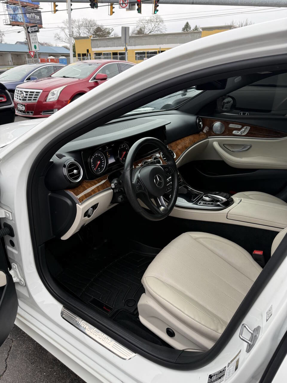 Used 2018 Mercedes-Benz E 300 4MATIC image 10