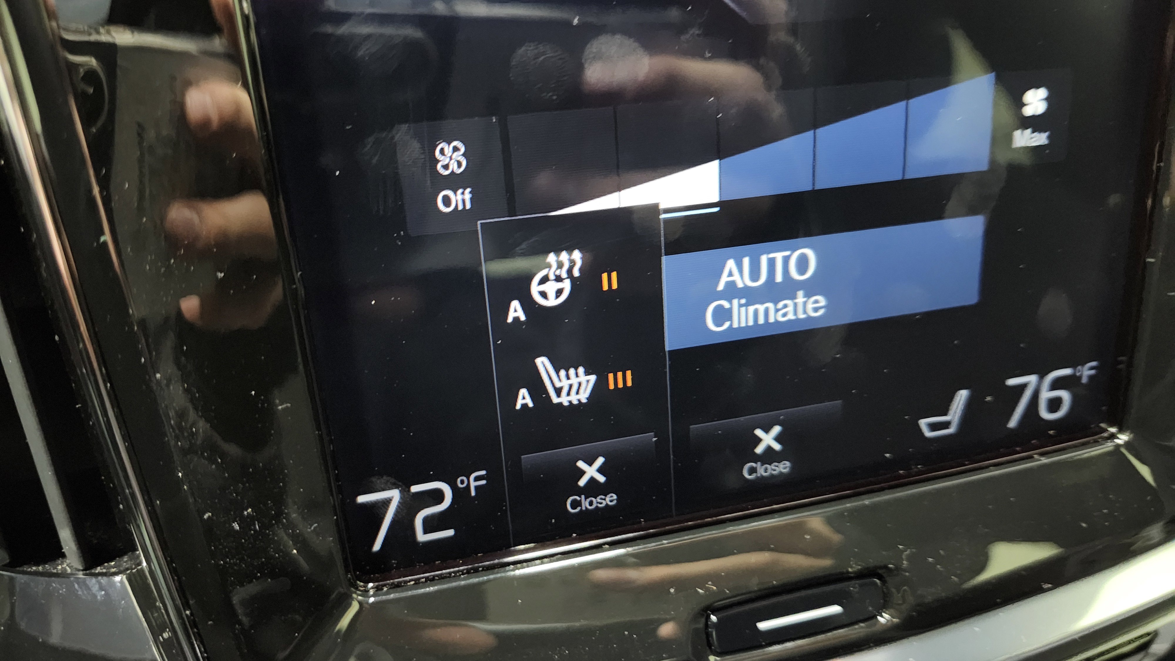 Used 2020 Volvo S60 T6 R-Design image 9