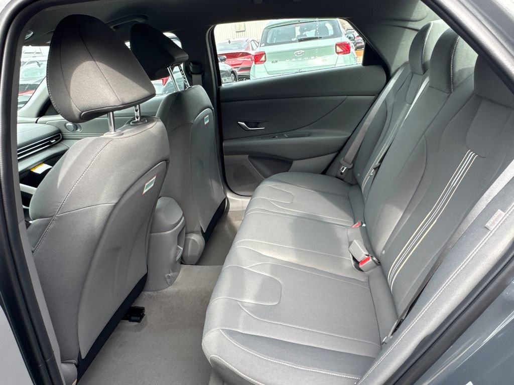 New 2026 Hyundai Elantra Sport image 11