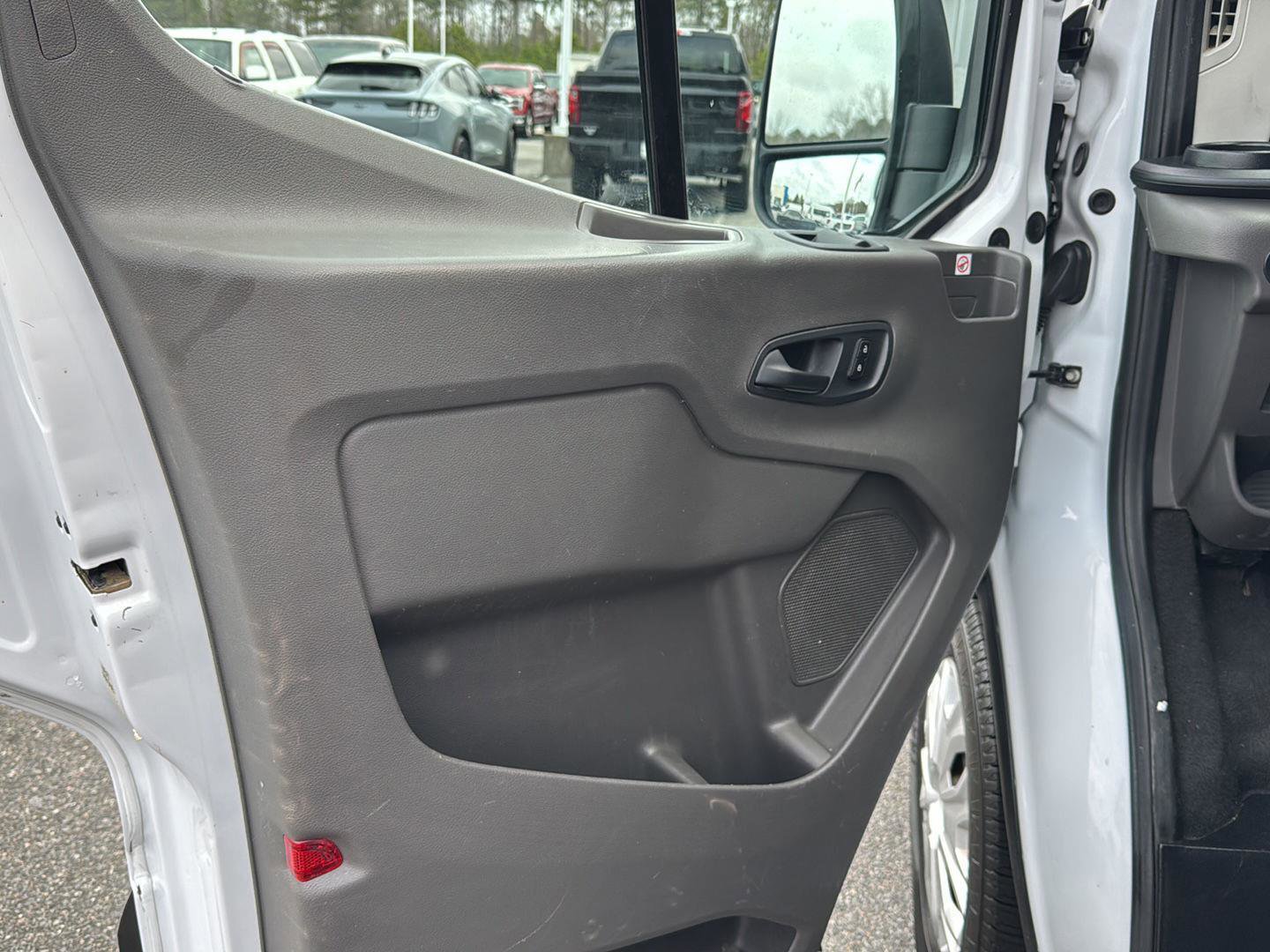 Used 2021 Ford Transit 350 XLT RWD image 12