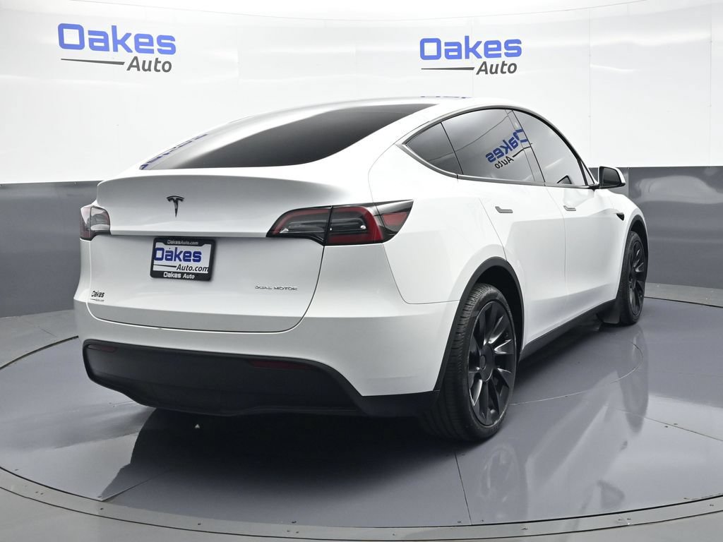 Used 2023 Tesla Model Y Long Range AWD/4WD image 7