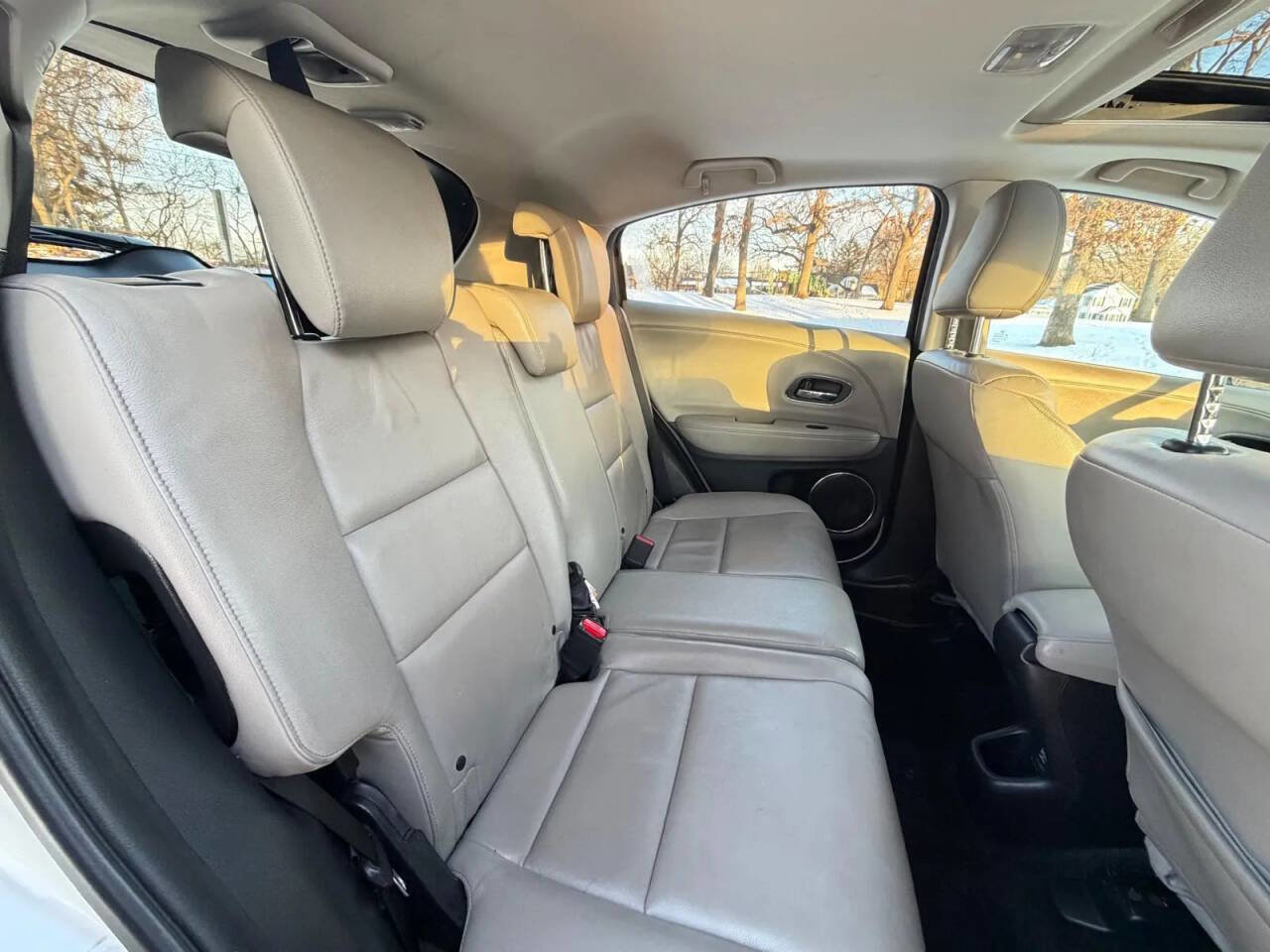 Used 2016 Honda HR-V EX-L image 9