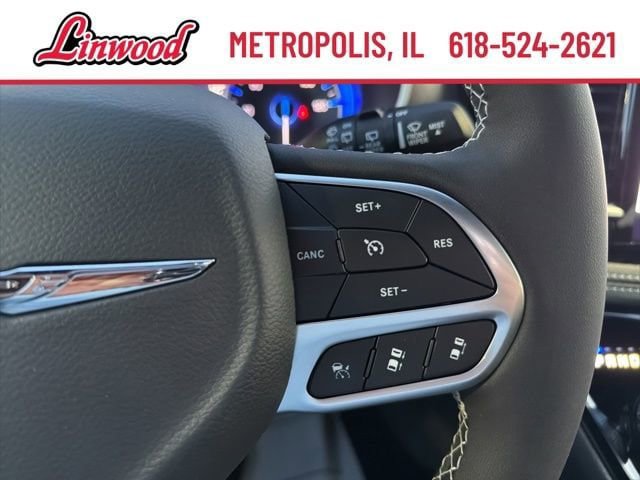New 2026 Chrysler Pacifica Select FWD image 19