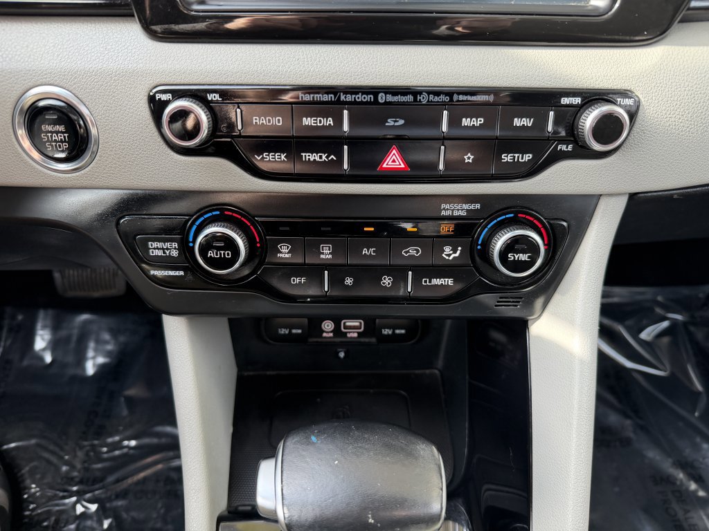 Used 2019 Kia Niro EX Premium w/ Sunroof Package FWD image 25