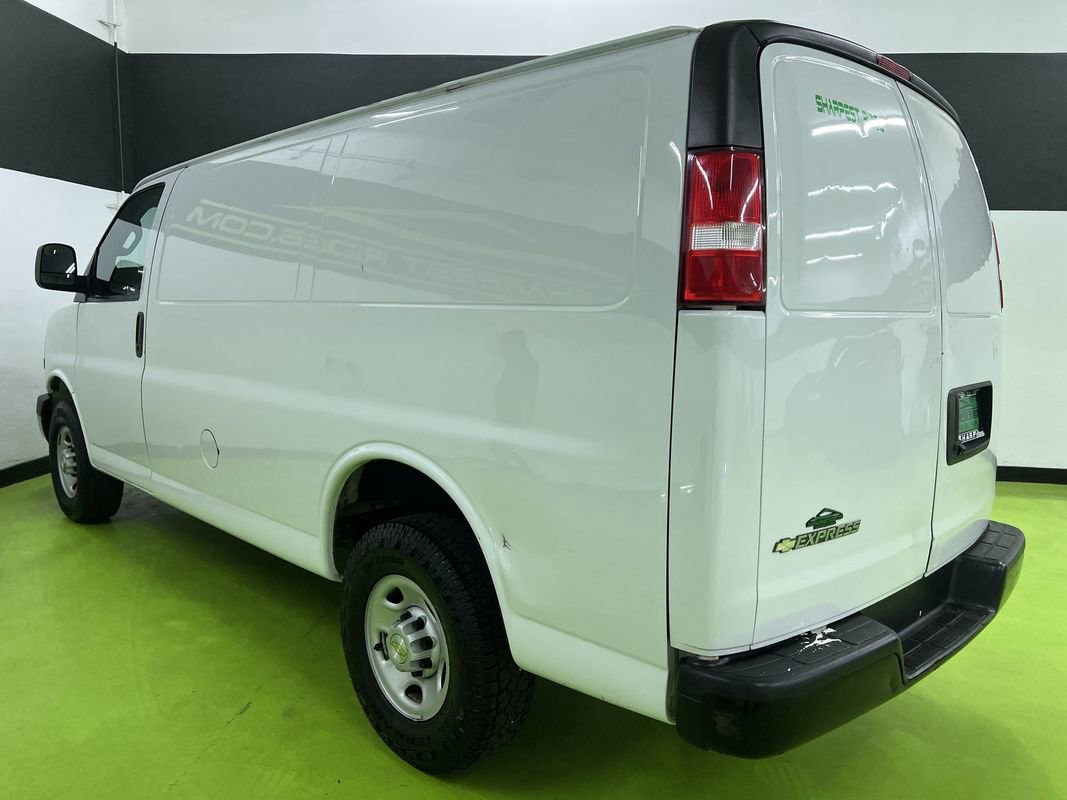 Used 2020 Chevrolet Express 2500 w/ Driver Convenience Package RWD image 7