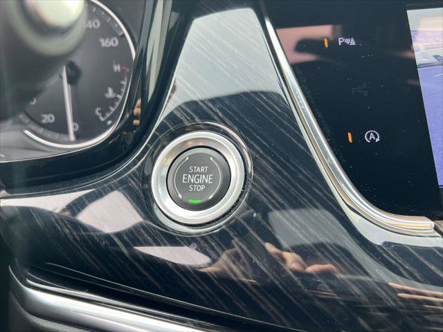 Used 2023 Cadillac XT6 Premium Luxury image 30