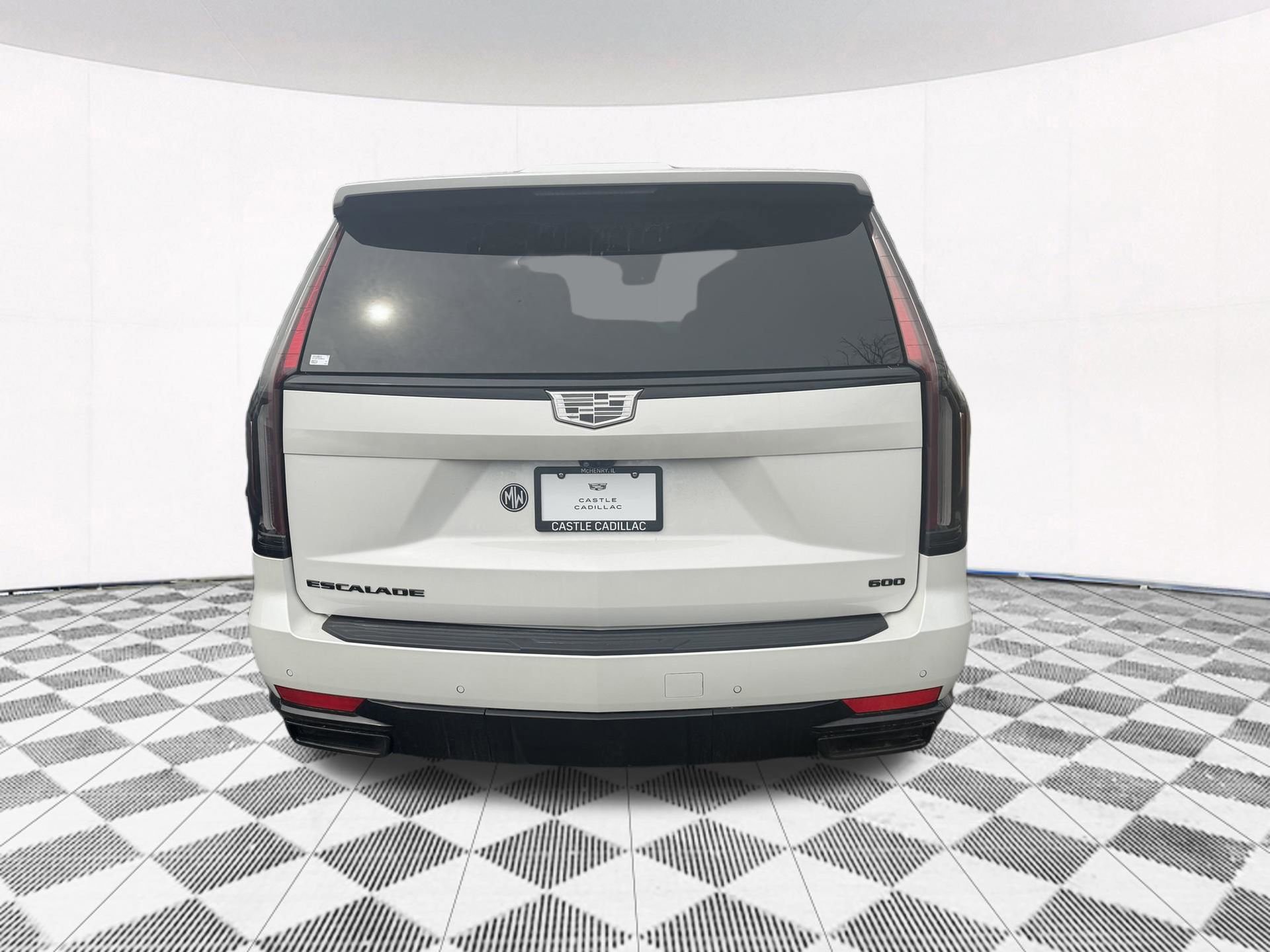 Used 2023 Cadillac Escalade Sport Platinum w/ LPO, ONYX Package image 9