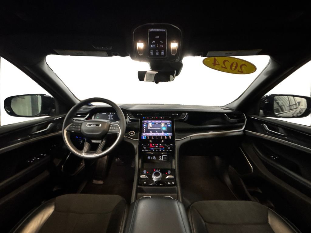 Used 2024 Jeep Grand Cherokee Trailhawk w/ Advanced Protech Group II image 16