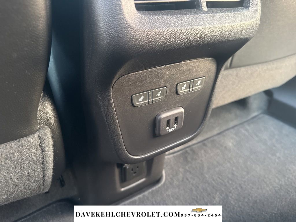 Used 2023 Chevrolet Equinox Premier image 34