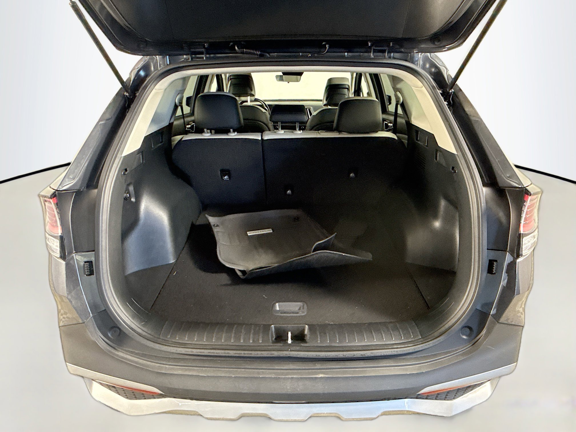 Used 2023 Kia Sportage EX FWD image 35