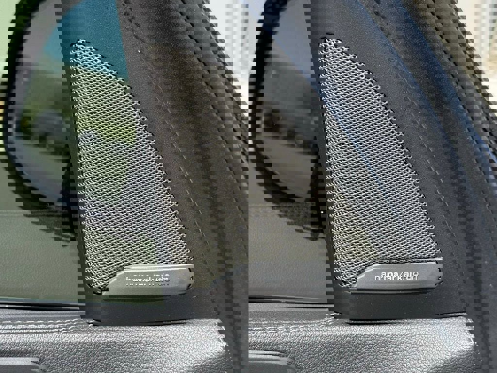 Used 2021 BMW X7 xDrive40i w/ Premium Package image 21