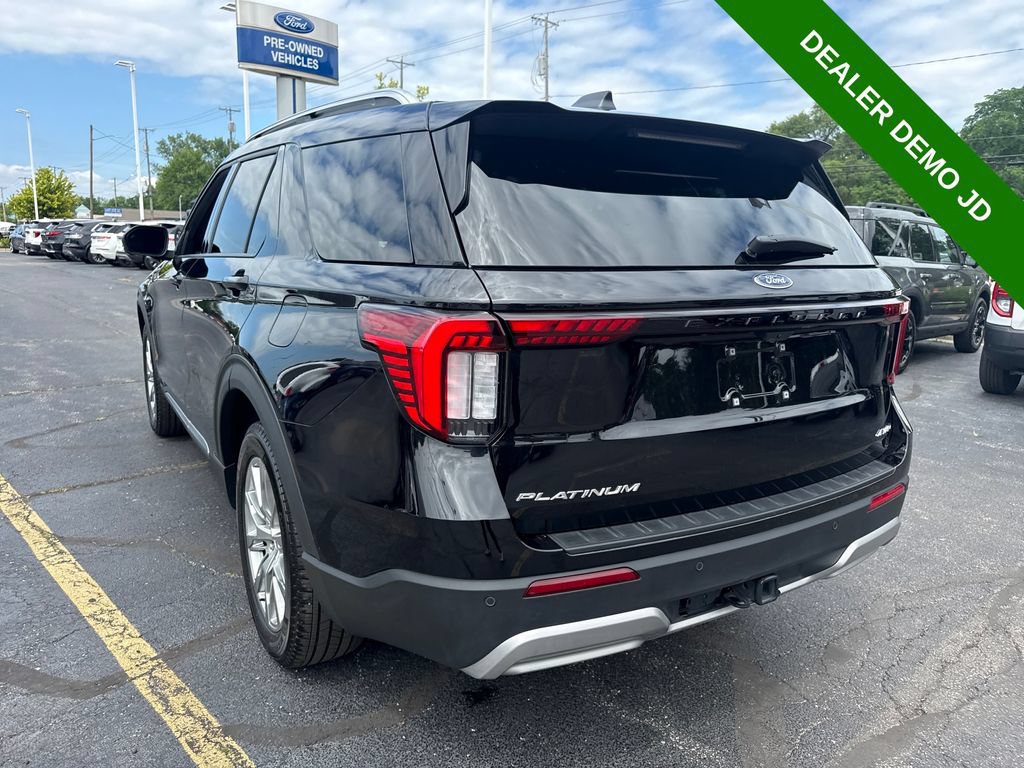 Used 2025 Ford Explorer Platinum AWD/4WD image 8