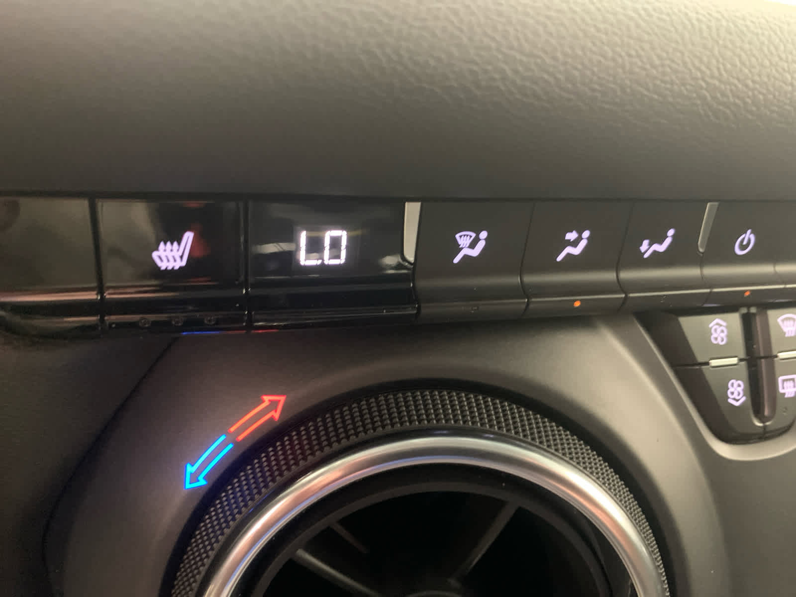 Used 2021 Chevrolet Blazer LT image 29