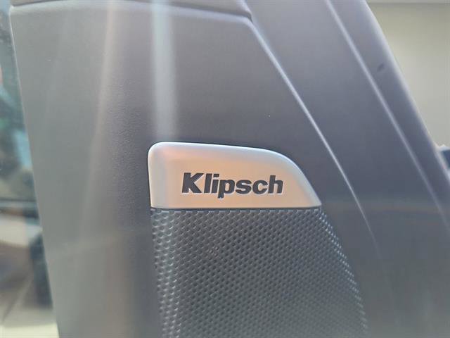 New 2025 Nissan Armada SL w/ Captain's Chari Seat Package image 13