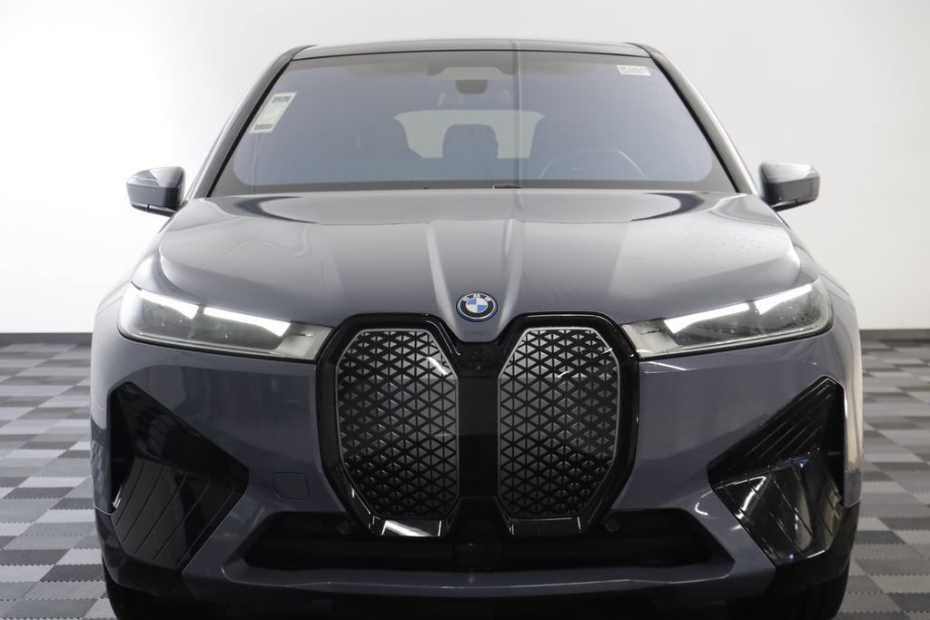 Used 2024 BMW iX xDrive50 w/ Sport Package AWD/4WD image 22