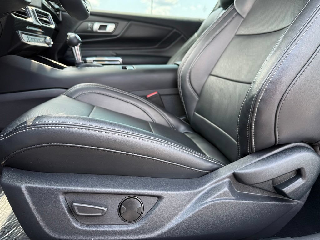 Used 2025 Ford Mustang GT Premium RWD image 10