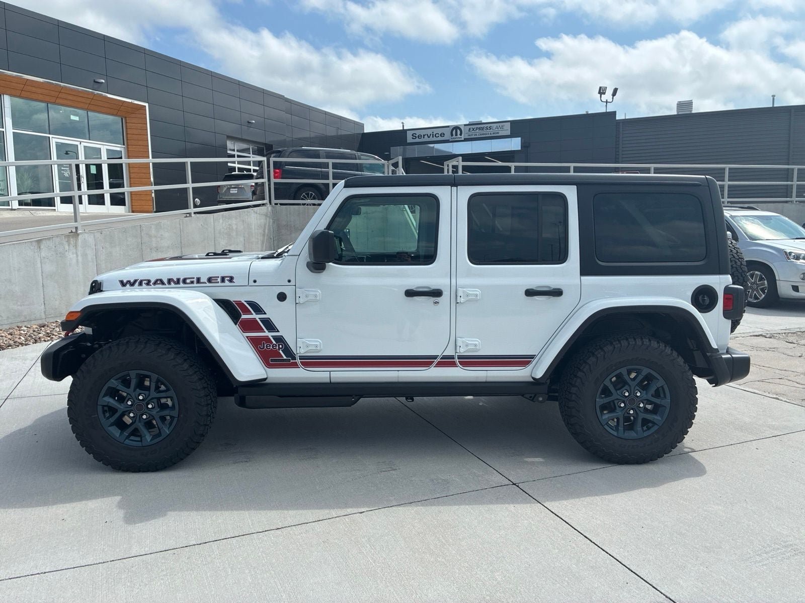 New 2026 Jeep Wrangler Unlimited Sport w/ Dual Top Group AWD/4WD image 2