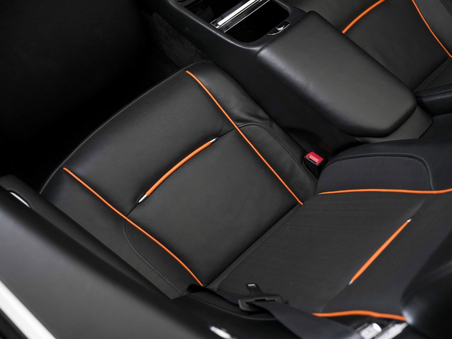 Used 2020 Rolls-Royce Dawn image 54