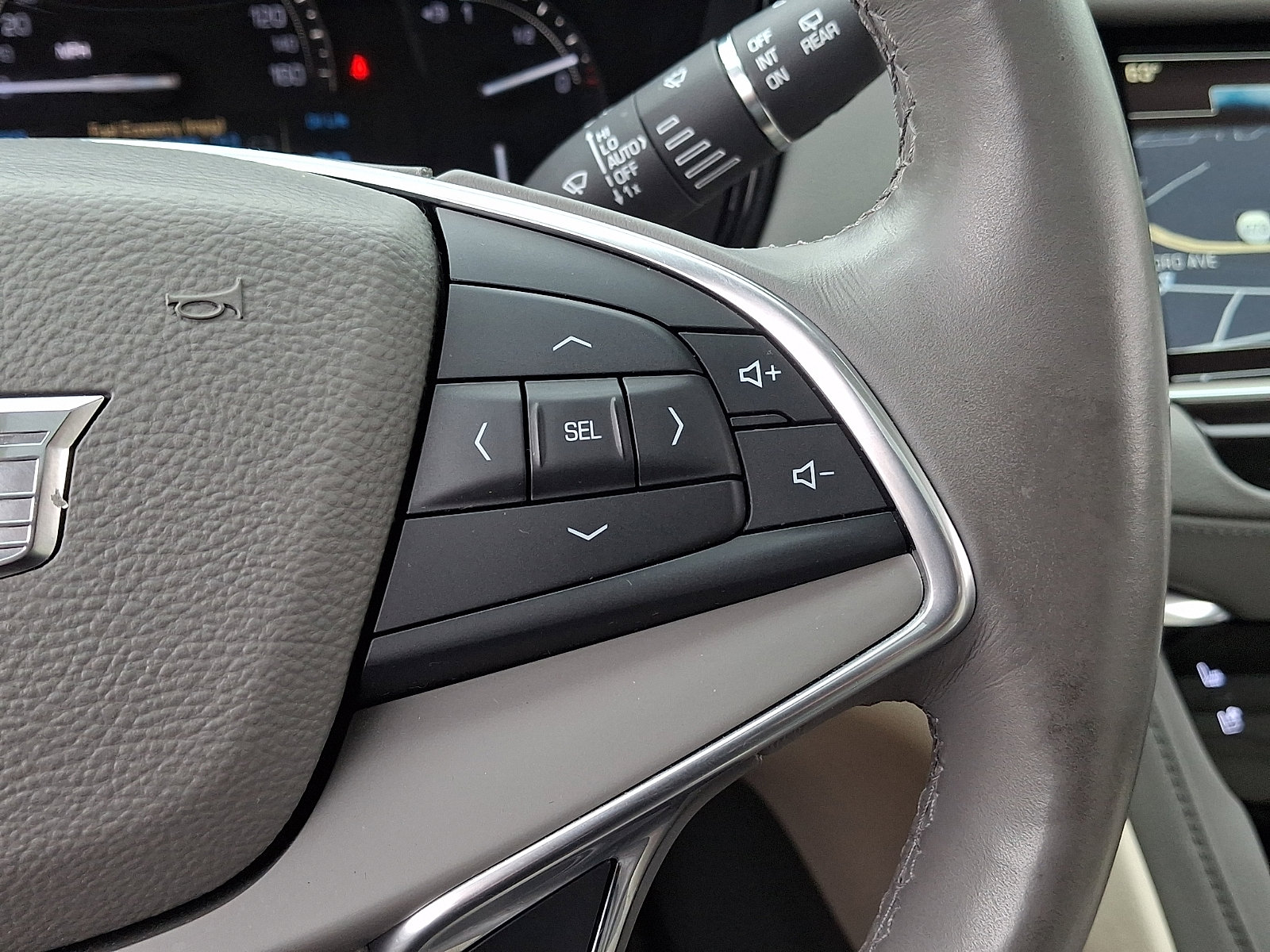 Used 2017 Cadillac XT5 Premium Luxury FWD image 30