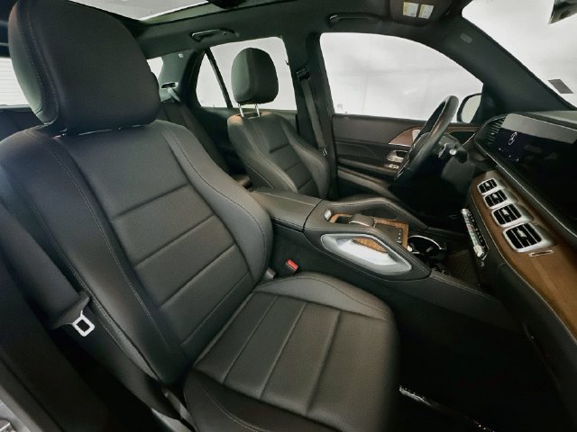 Certified 2025 Mercedes-Benz GLE 350 4MATIC image 28
