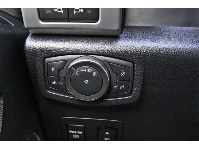 Used 2020 Ford F150 Platinum w/ Equipment Group 701A Luxury image 16