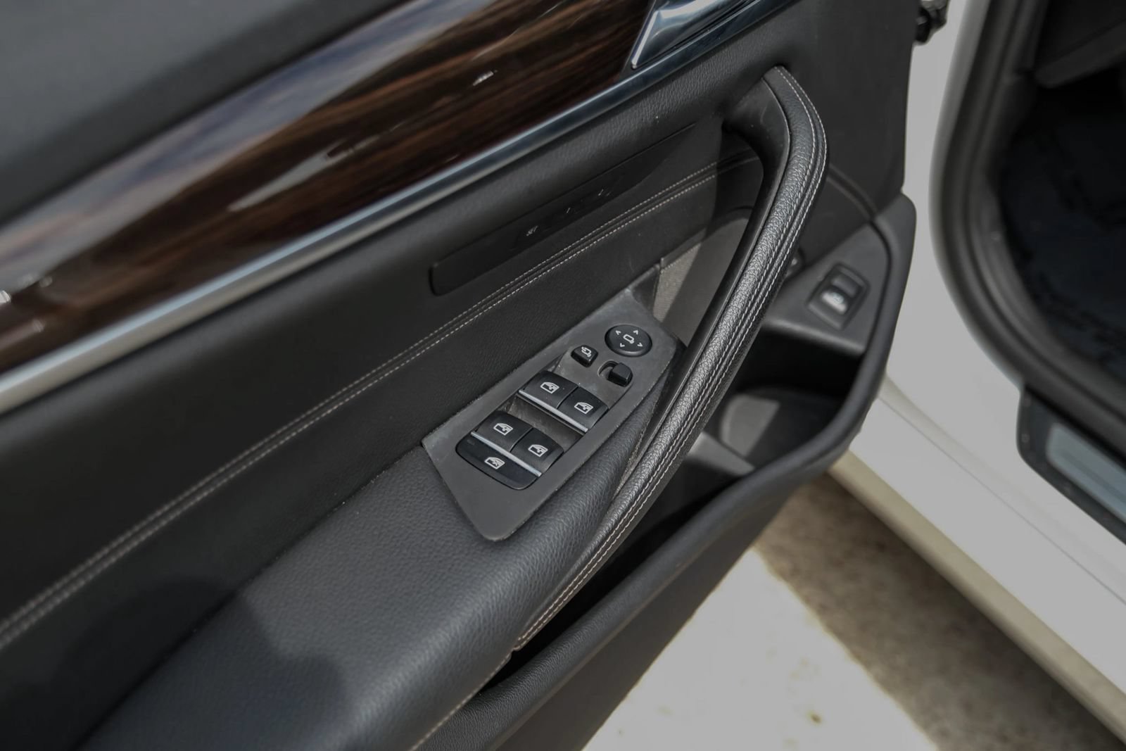 Used 2019 BMW 540i xDrive AWD/4WD image 41