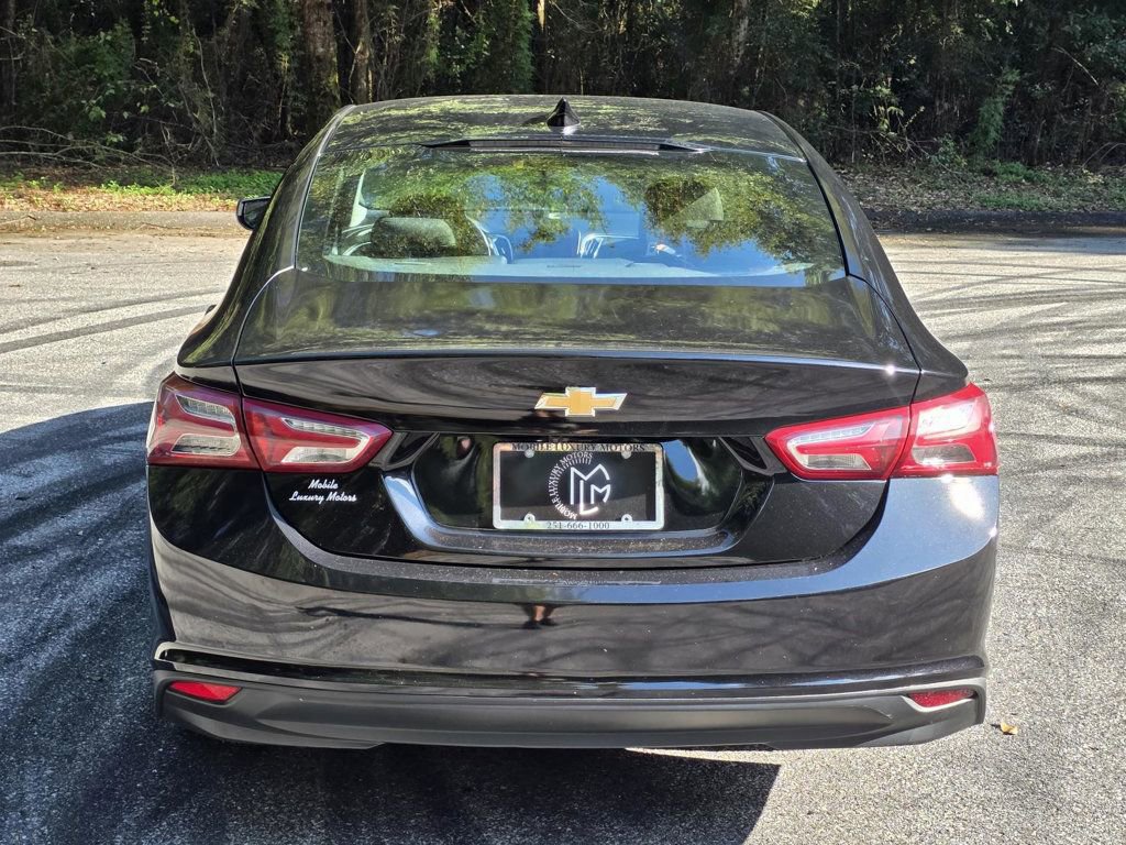 Used 2019 Chevrolet Malibu LT FWD image 3
