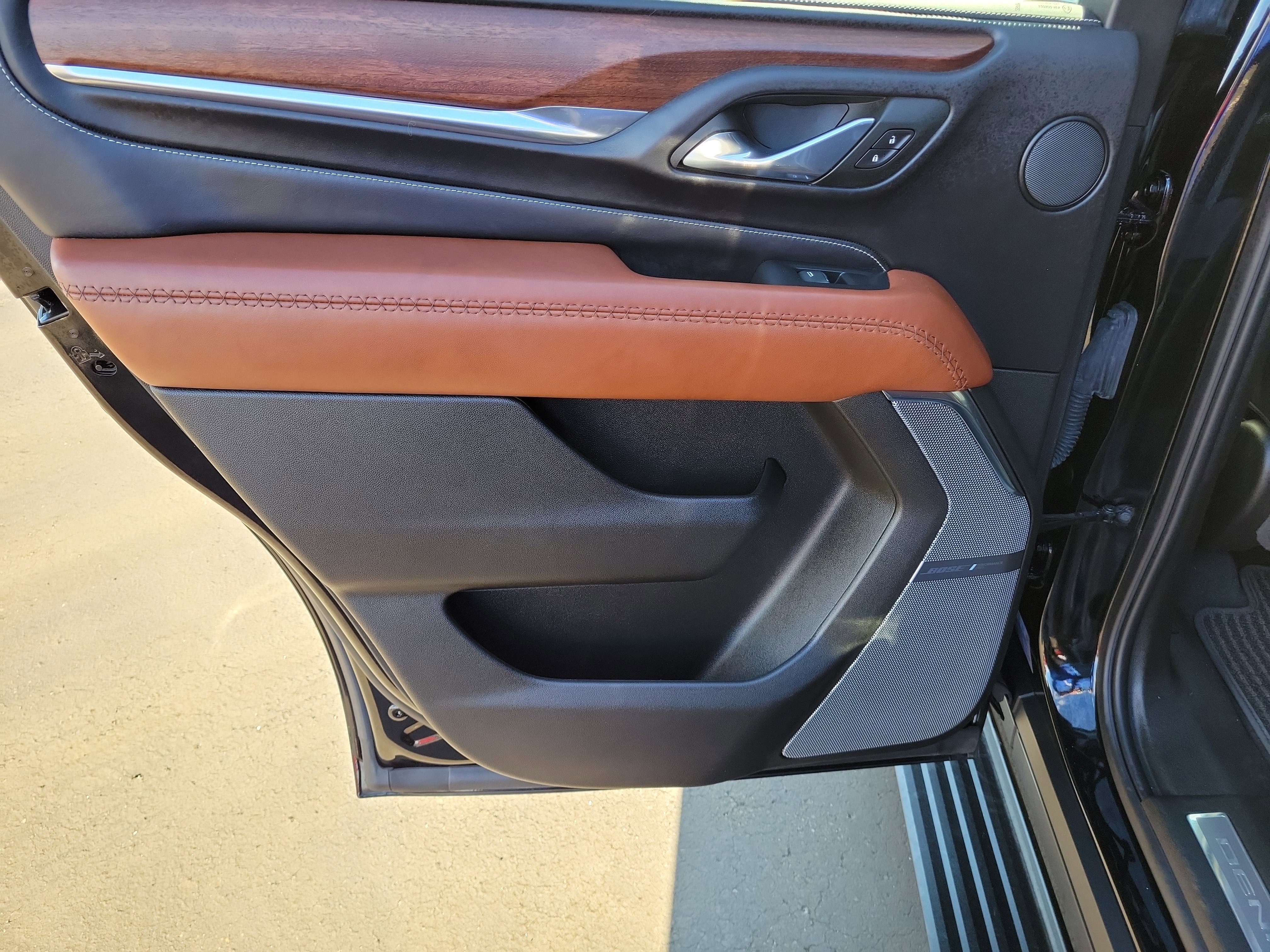 Used 2023 GMC Yukon Denali Ultimate image 15