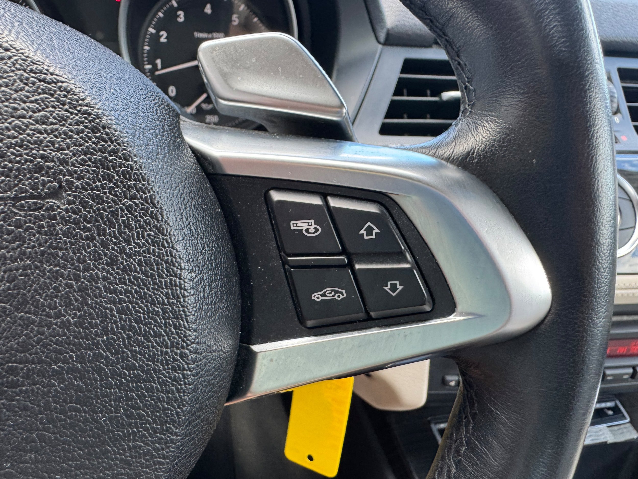 Used 2009 BMW Z4 sDrive30i RWD image 18