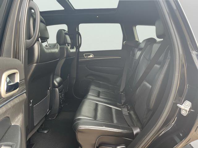 Used 2021 Jeep Grand Cherokee Limited w/ Luxury Group II image 32