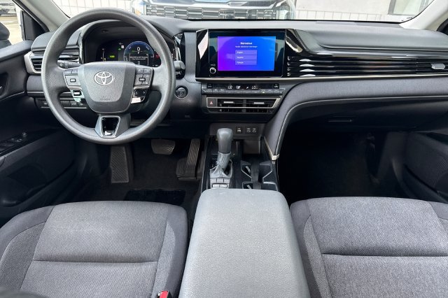Used 2025 Toyota Camry LE FWD image 17