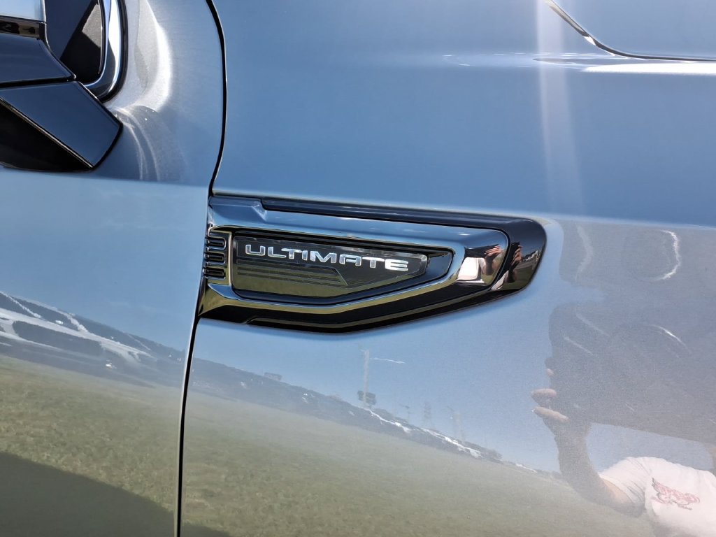 New 2027 GMC Yukon Denali Ultimate AWD/4WD image 10