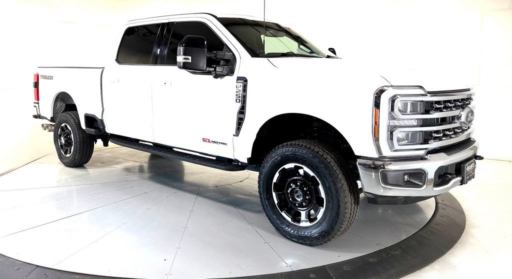 Used 2025 Ford F250 Lariat w/ Tremor Off-Road Package AWD/4WD image 1