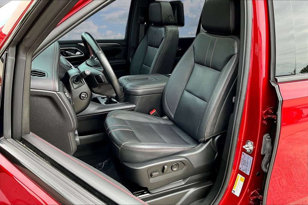 Used 2023 Chevrolet Tahoe RST w/ Luxury Package AWD/4WD image 23