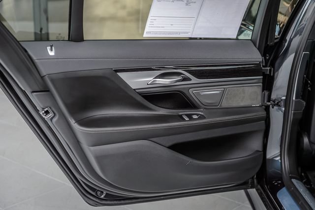 Used 2019 BMW 740i w/ M Sport Package RWD image 55