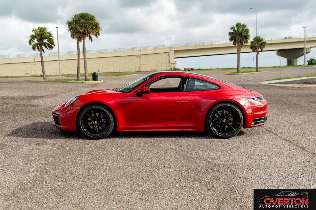 Used 2024 Porsche 911 Carrera image 2