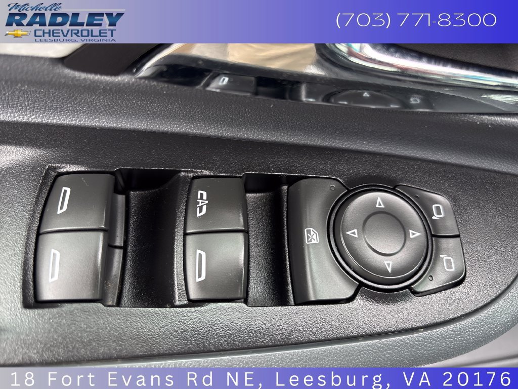 Used 2019 Chevrolet Bolt Premier w/ Infotainment Package FWD image 14