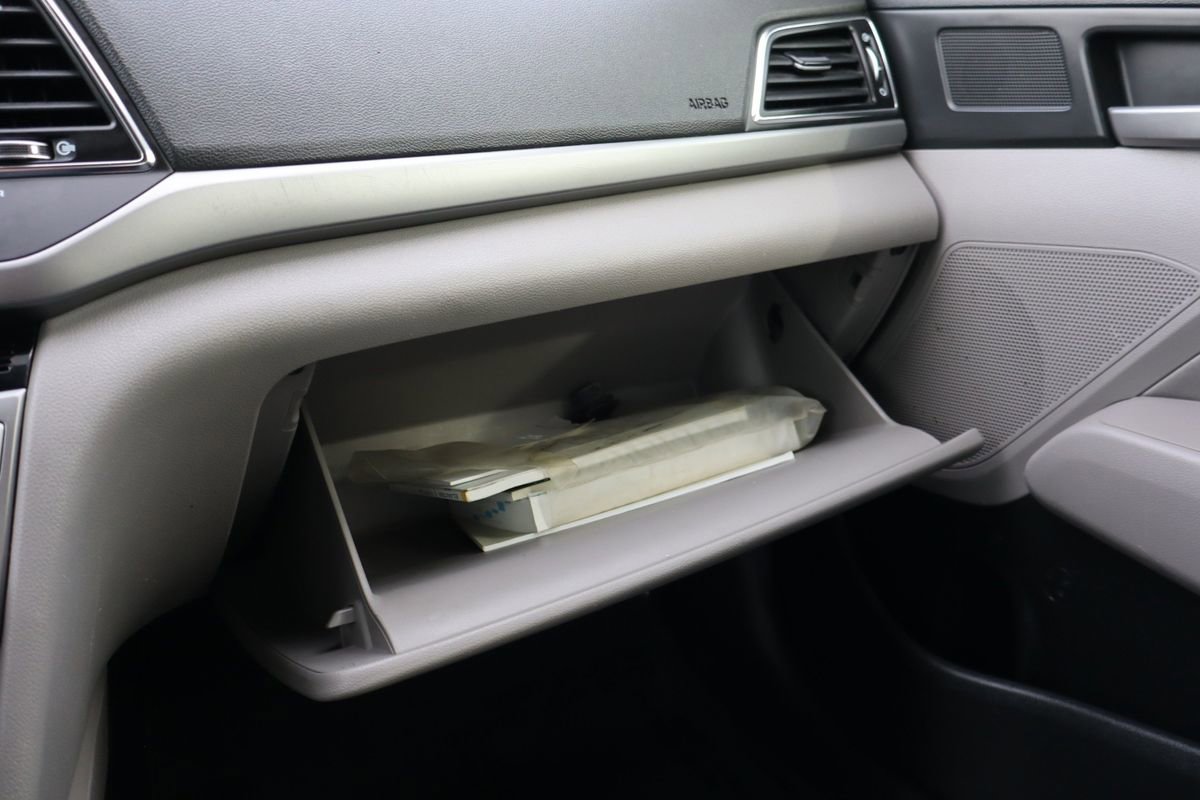 Used 2017 Hyundai Elantra ECO w/ Cargo Package image 37