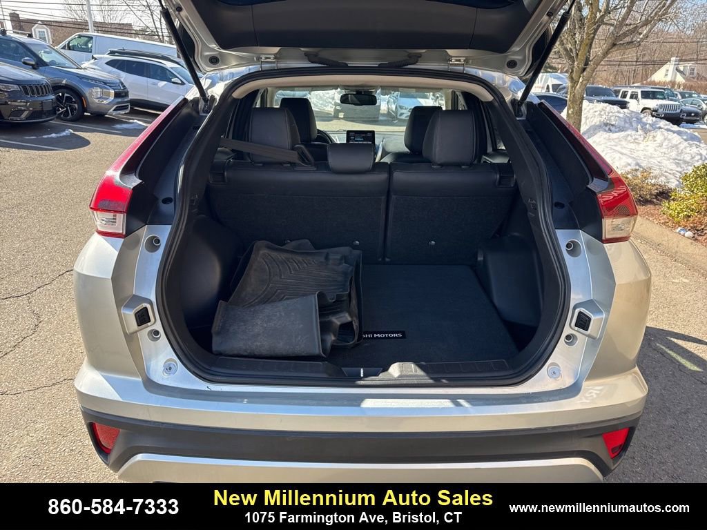 Used 2022 Mitsubishi Eclipse Cross SE image 26