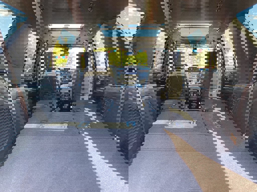 Used 2022 Chevrolet Tahoe Z71 w/ Z71 Off-Road Package image 18