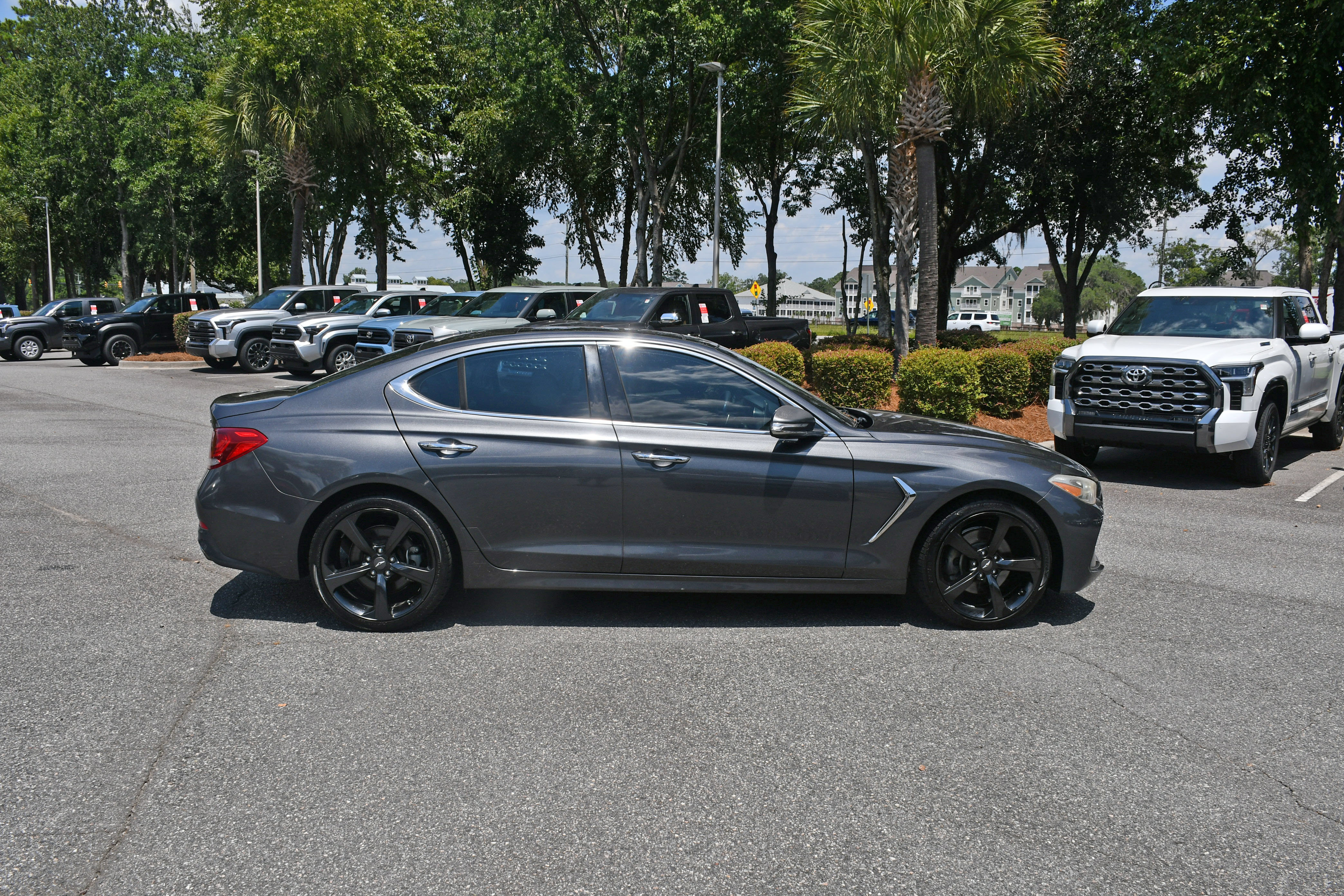 Used 2019 Genesis G70 2.0T Advanced w/ Dynamic Package RWD image 5