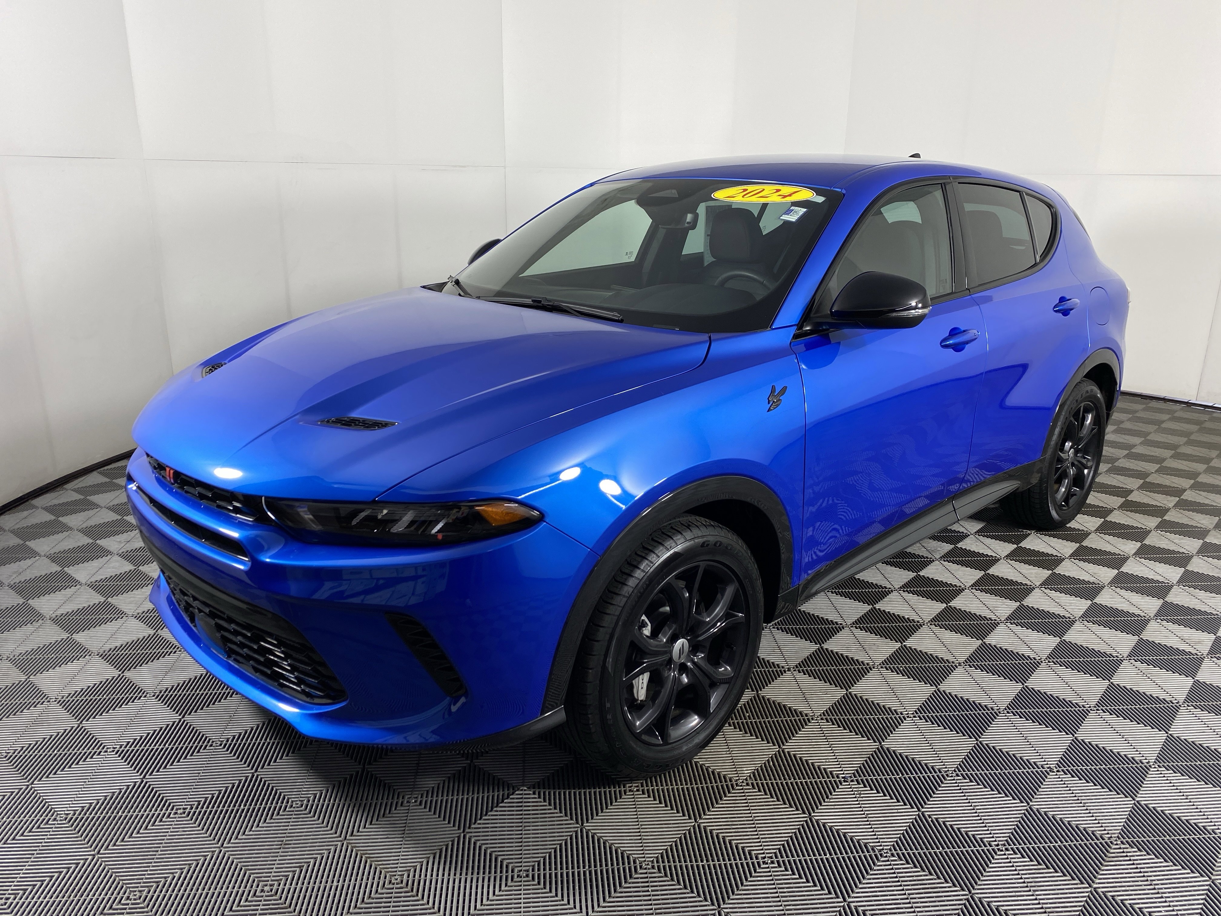 Used 2024 Dodge Hornet R/T w/ R/T Blacktop Package AWD/4WD image 11