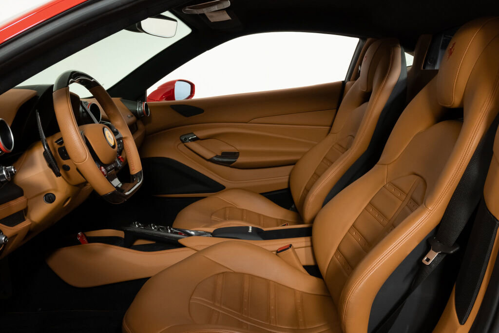 Used 2022 Ferrari F8 Tributo image 37