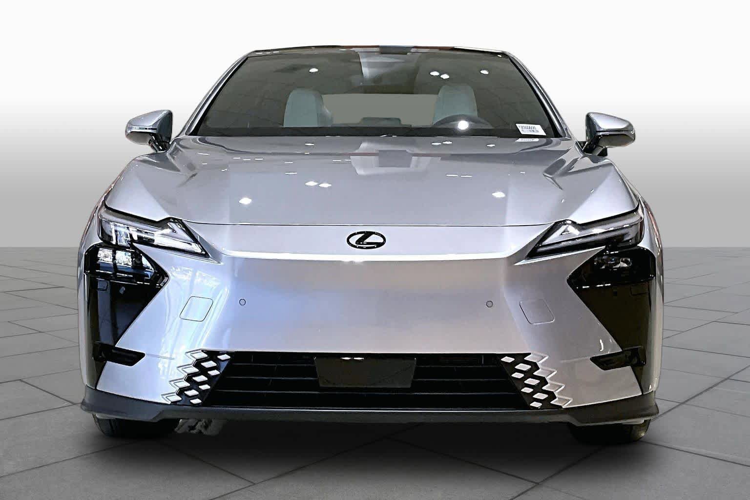 New 2026 Lexus ES 350e FWD image 3