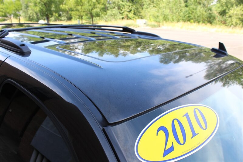 Used 2010 Chevrolet Tahoe LTZ AWD/4WD image 19