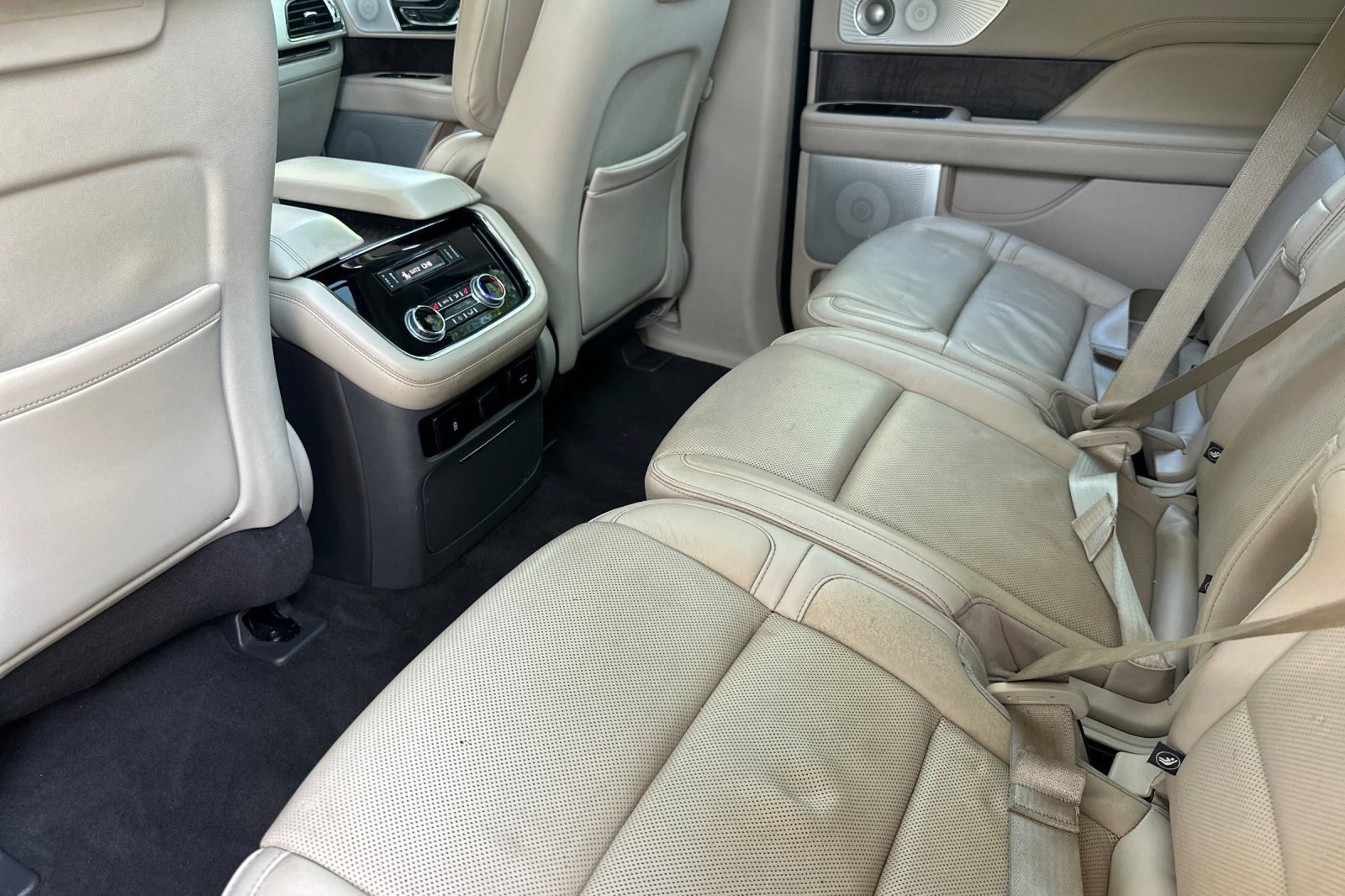 Used 2018 Lincoln Navigator L Reserve w/ Technology Package image 28