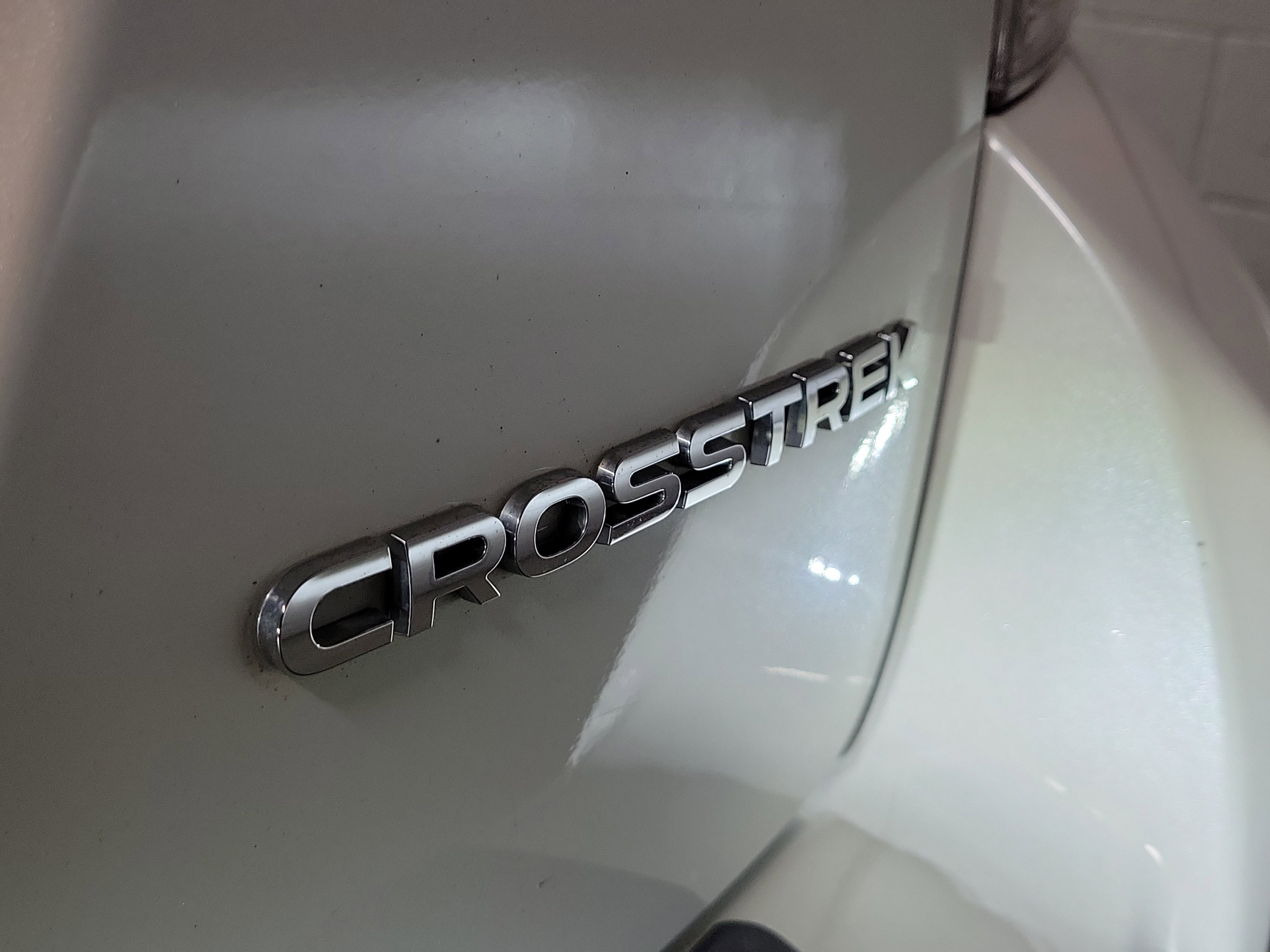 Used 2018 Subaru Crosstrek 2.0i Limited image 9